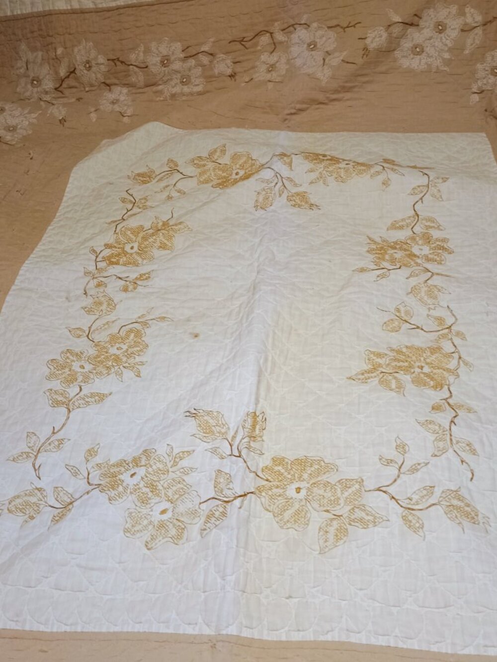 Vintage quilt - Picture 2 of 6